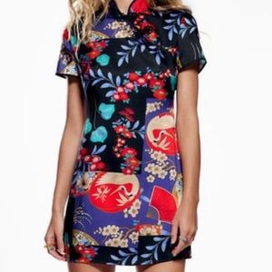 SATIN EFFECT PRINT DRESS